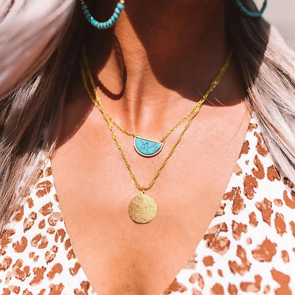 

Necklaces Turquoise Pendant Dual-Layered Metal Necklace in Gold. Size