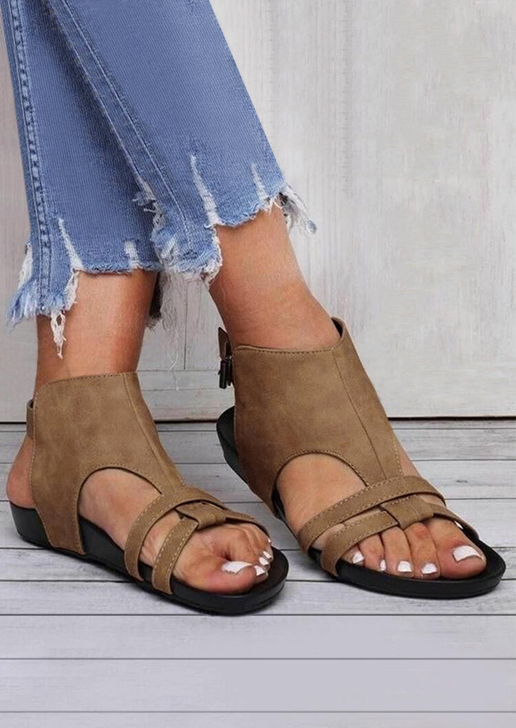Sandals Hollow Out Buckle Strap Sandals in Light Brown. Size: 41