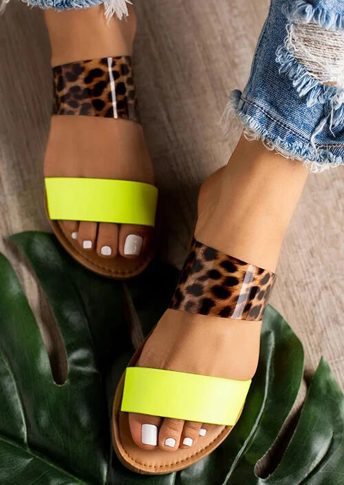 

Leopard Round Toe Flat Slippers, 473015