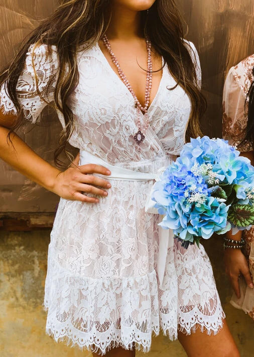 

Lace Splicing Wrap Mini Dress without Necklace - White, 473581