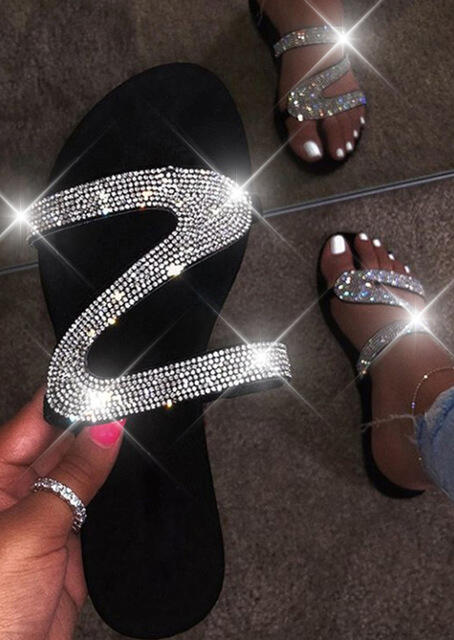 

Slippers Summer Fashion Rhinestone Flat Slippers in Black. Size