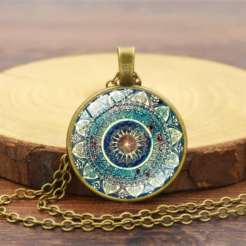 

Necklaces Vintage Mandala Pendant Necklace in Black. Size