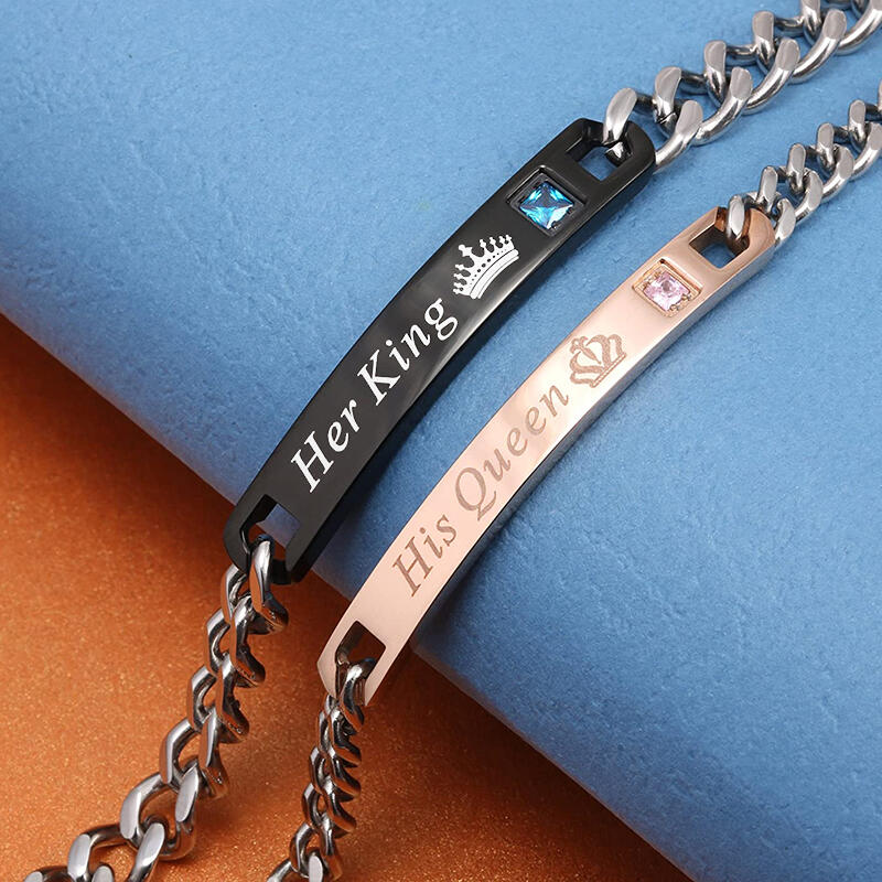 

Bracelet Rhinestone His Queen Her King Bracelet in Rose gold. Size