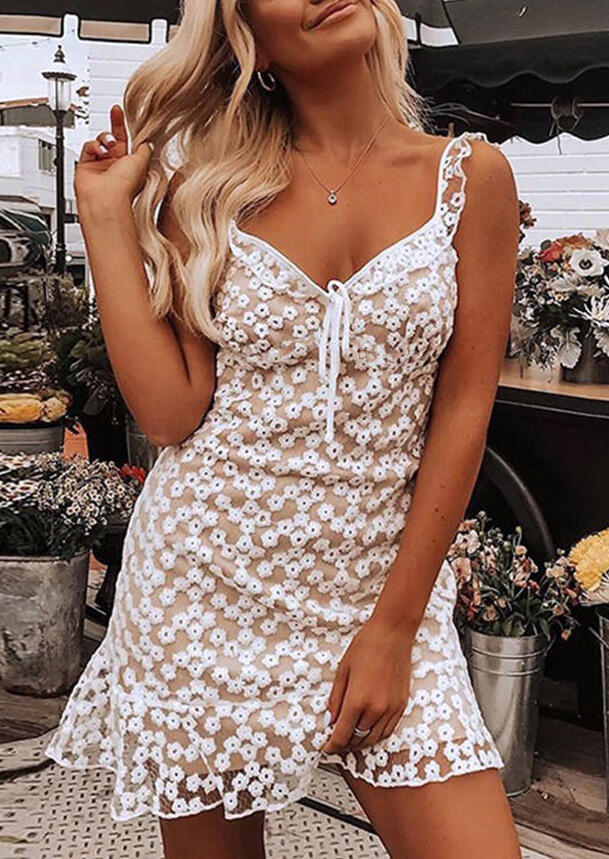 

Floral Lace Tie Spaghetti Strap Mini Dress without Necklace - Flesh, 474263