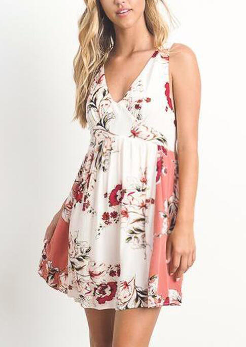

Mini Dresses Floral Open Back Ruffled Mini Dress in White. Size