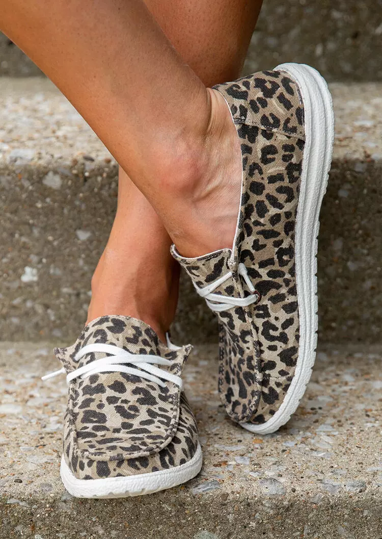 leopard lace up round toe flat sneakers