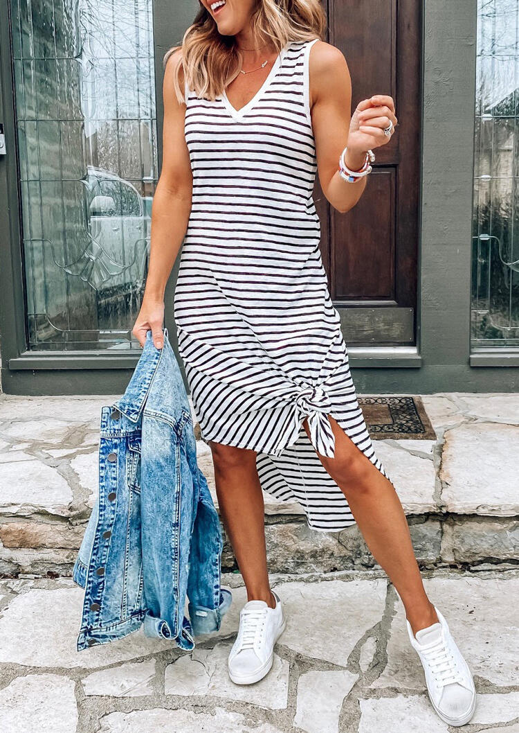 

Casual Dresses Striped Slit V-Neck Casual Dress in Stripe. Size: ,M,L,XL