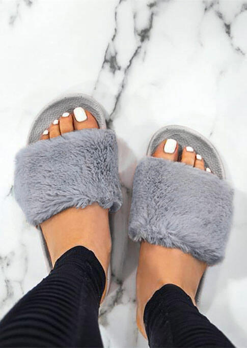 

Slippers Fashion Slip On Flat Fur Slippers in Light Grey. Size