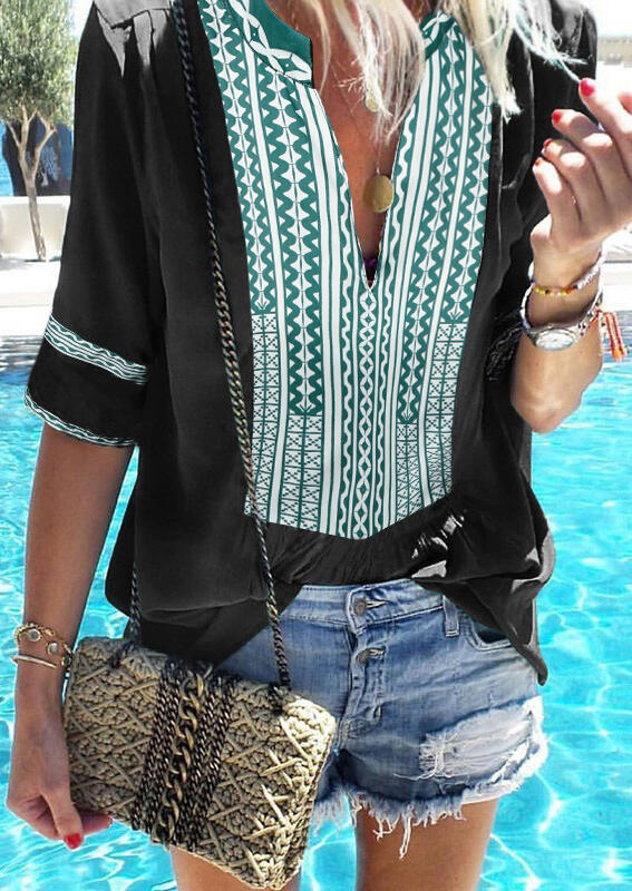 

Blouses Geometric Splicing Ruffled V-Neck Blouse without Necklace in Black. Size