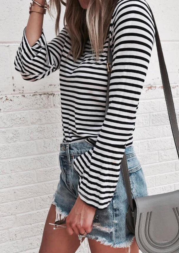 

T-shirts Striped Flare Sleeve T-Shirt Tee in Stripe. Size
