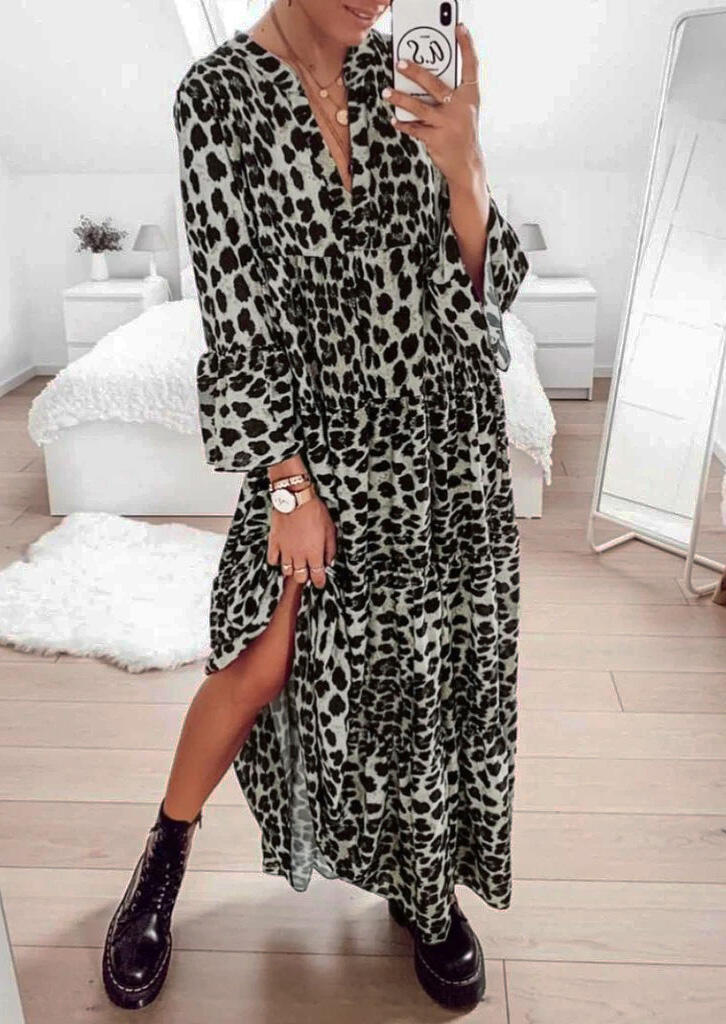 

Maxi Dresses Leopard Ruffled Maxi Dress without Necklace in Leopard. Size: ,XL