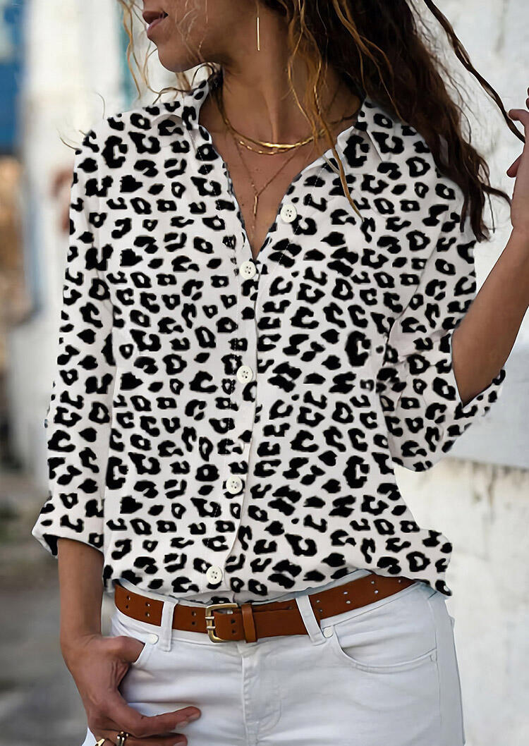 

Shirts Leopard Button Long Sleeve Shirt without Necklace in Leopard. Size: M