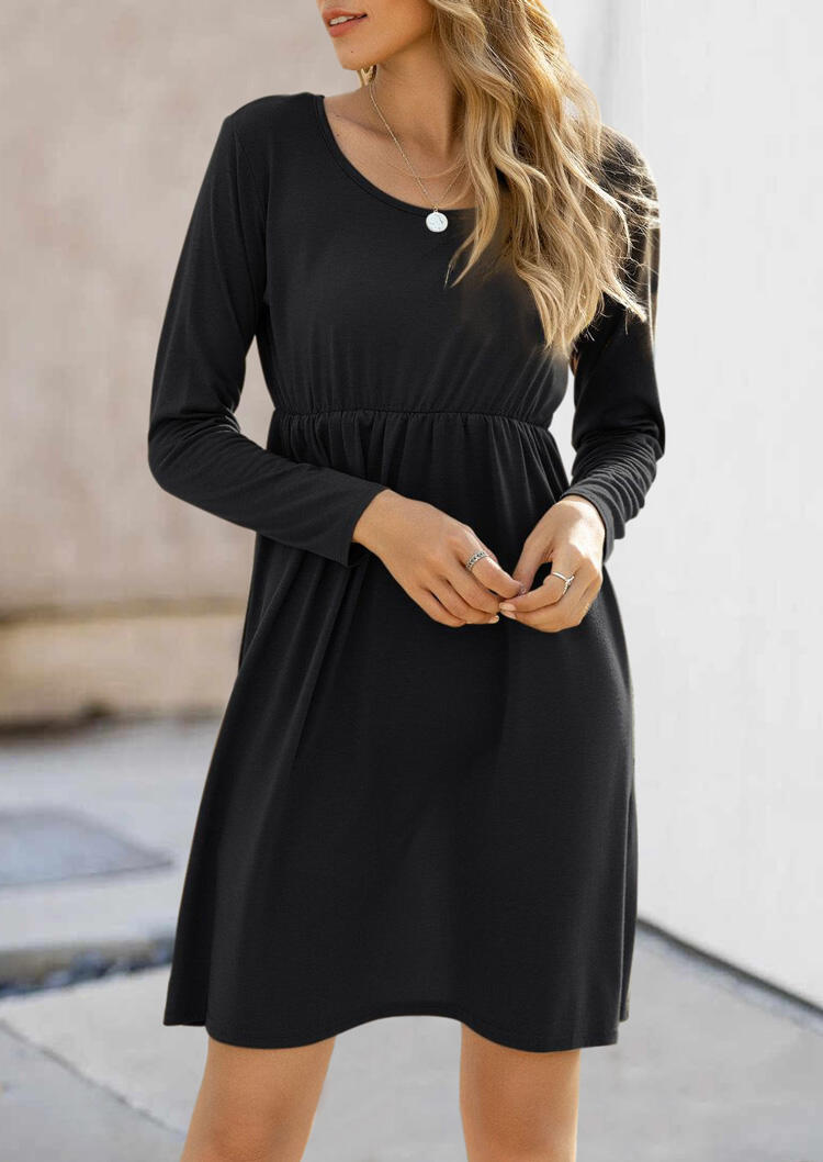 

Mini Dresses Ruffled Long Sleeve O-Neck Mini Dress in Black. Size