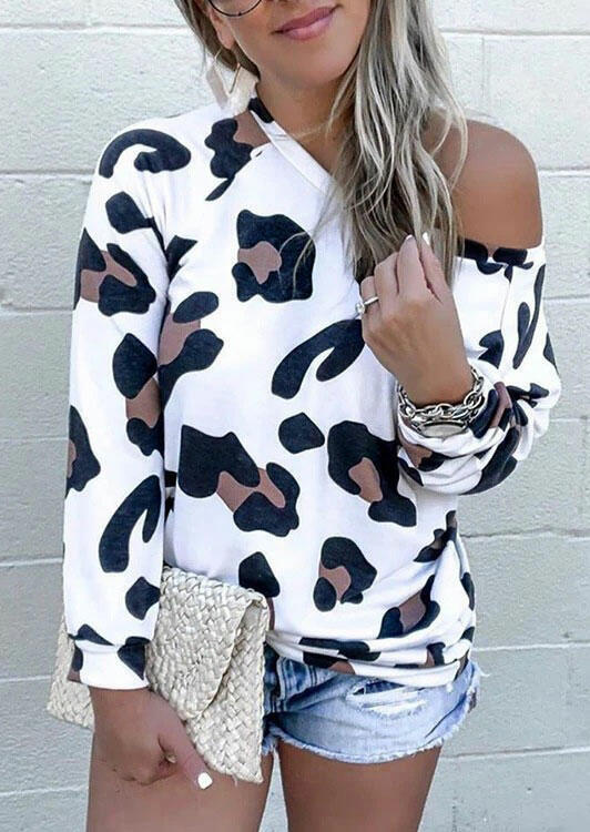 

Blouses Cow Leopard Long Sleeve O-Neck Blouse in Multicolor. Size