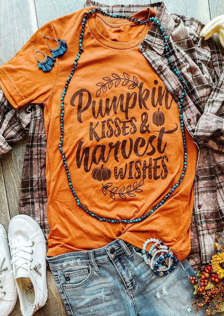 T-shirts Tees Thanksgiving Pumpkin Kisses Graphic T-Shirt Tee in Orange. Size: L,XL