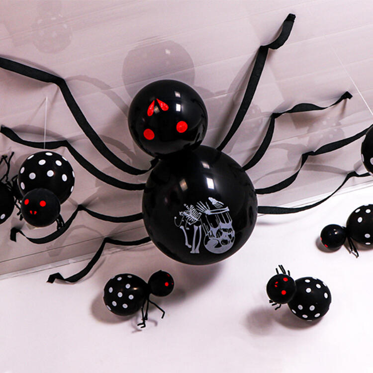 

Halloween Decoration DIY Balloon Spider Modelling Set in Black,White. Size