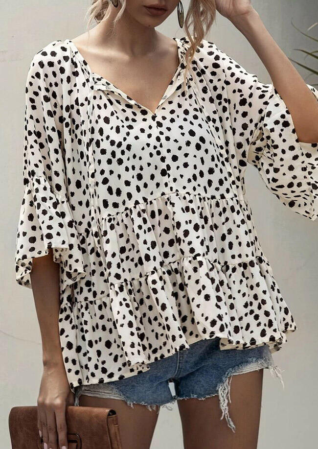 

Blouses Leopard Ruffled Flare Sleeve V-Neck Blouse in Leopard. Size