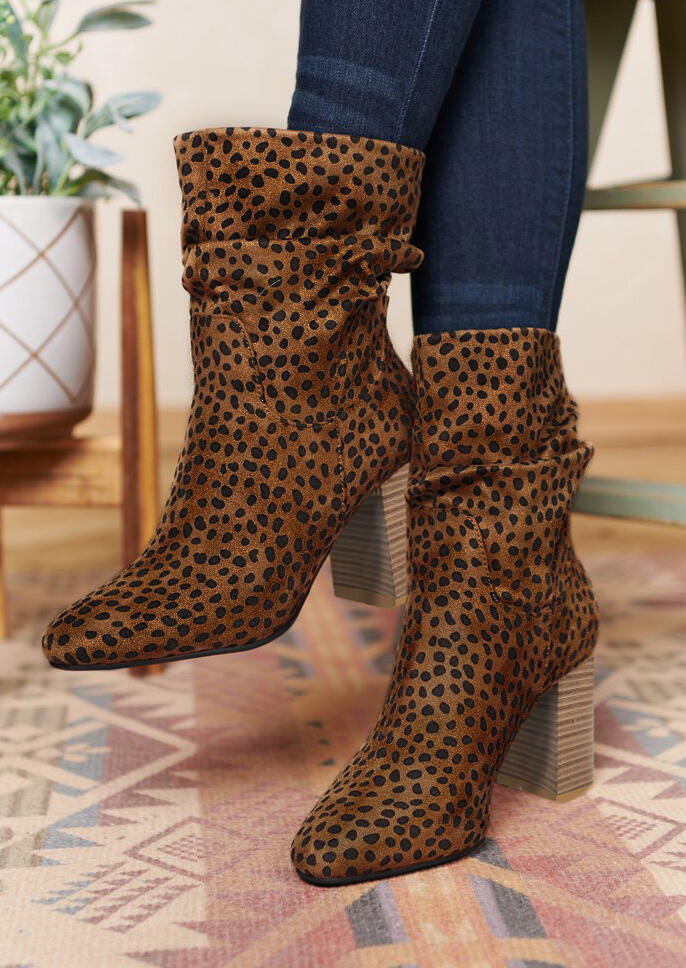 

Boots Leopard Ruched High Heeled Round Toe Boots in Leopard. Size: ,39