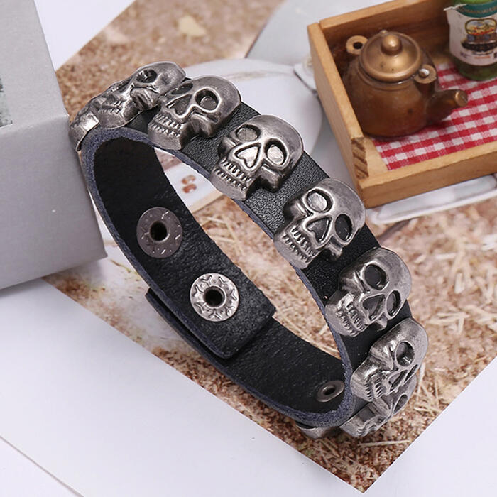 

Halloween Skull Adjustble Button Bracelet, Black;dark brown, 484087