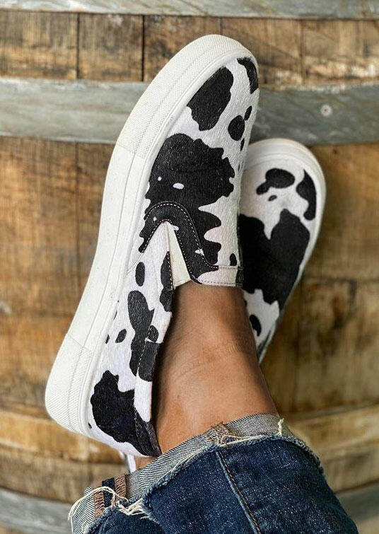 

Sneakers Cow Slip On Round Toe Flat Sneakers in White. Size: 37,38,39,40