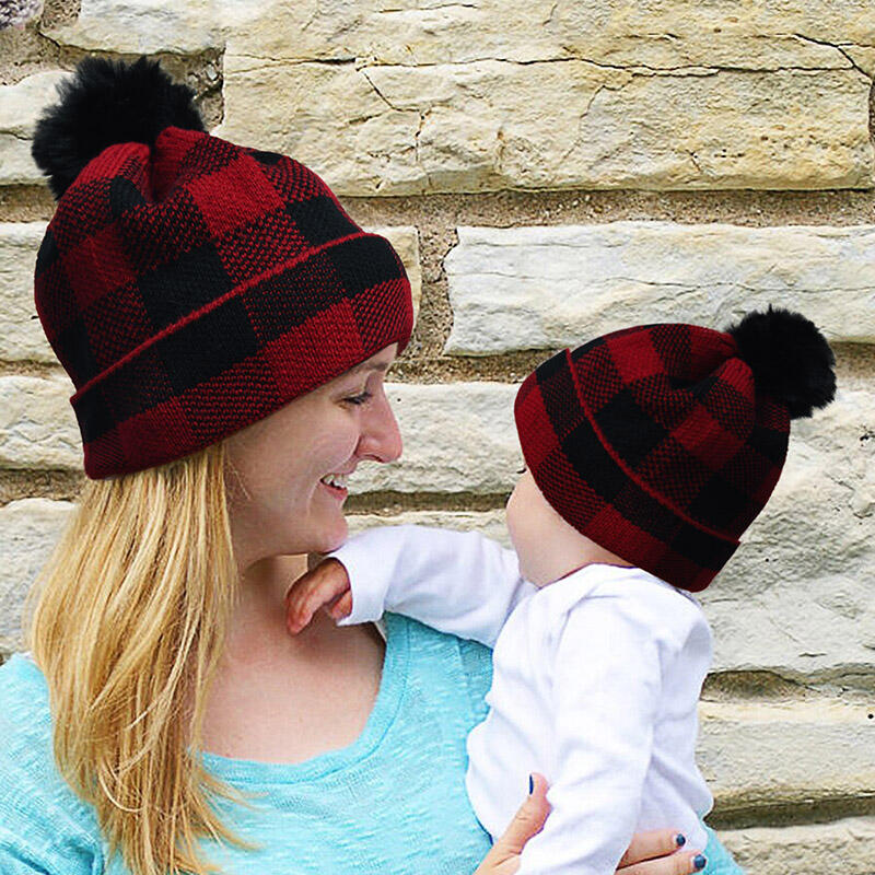 

Christmas Buffalo Plaid Winter Warm Knitted Hairball Hat, 482337