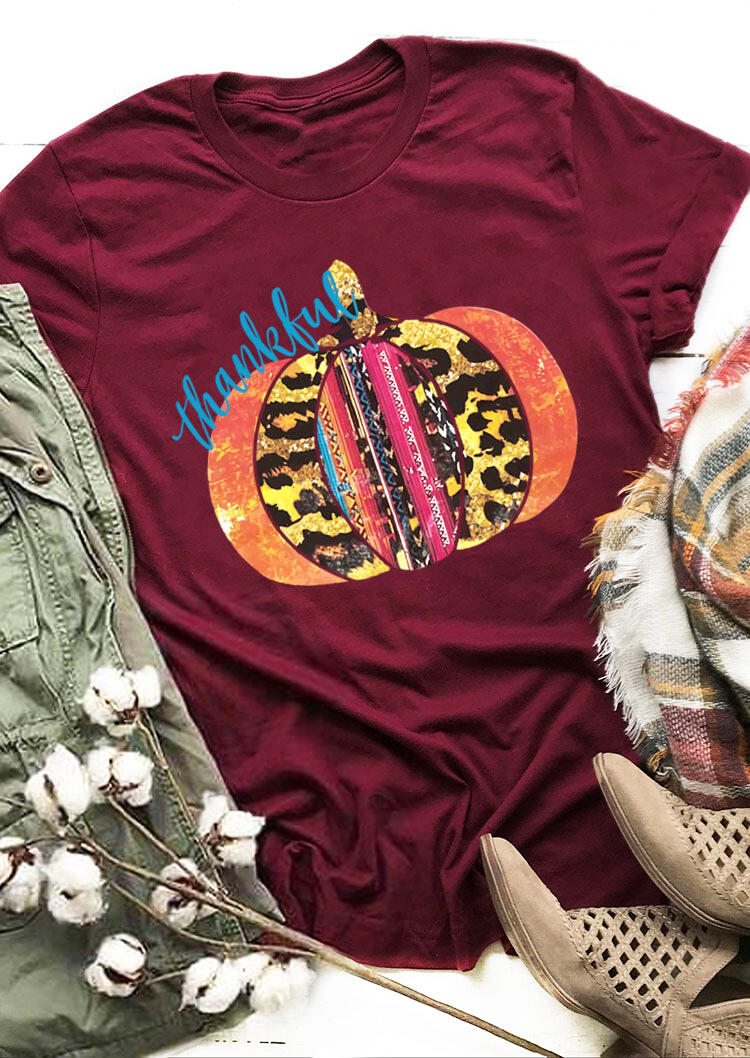 

T-shirts Tees Thanksgiving Thankful Leopard Pumpkin T-Shirt Tee in Burgundy. Size: ,M,L,XL