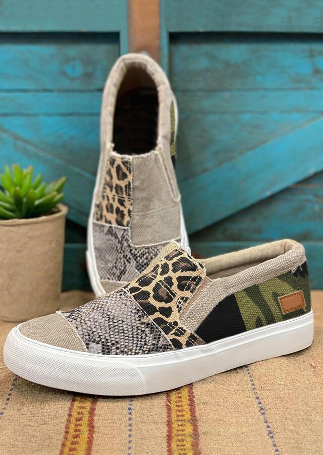 Sneakers Leopard Snake Skin Camouflage Splicing Flat Canvas Sneakers in Multicolor. Size: 37,38,39,40,41,42,43