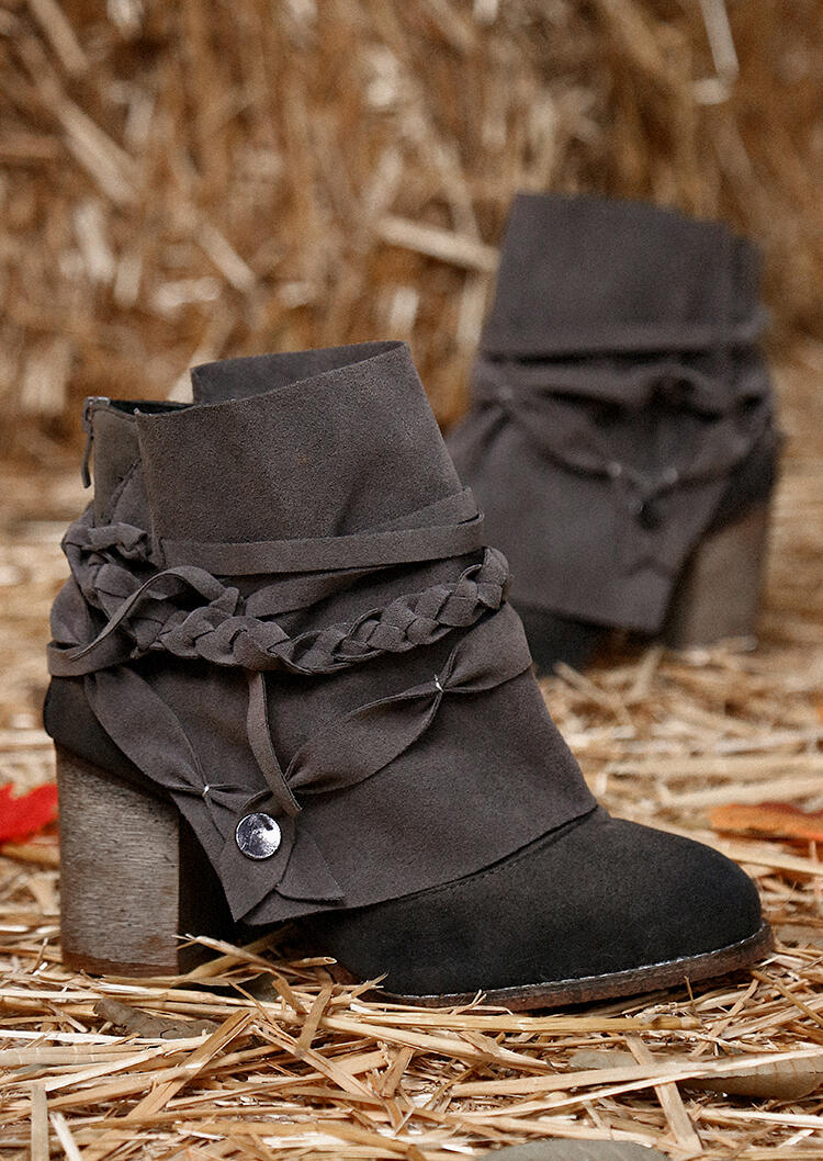 

Boots Zipper Braid Chunky Heel Ankle Boots in Gray. Size
