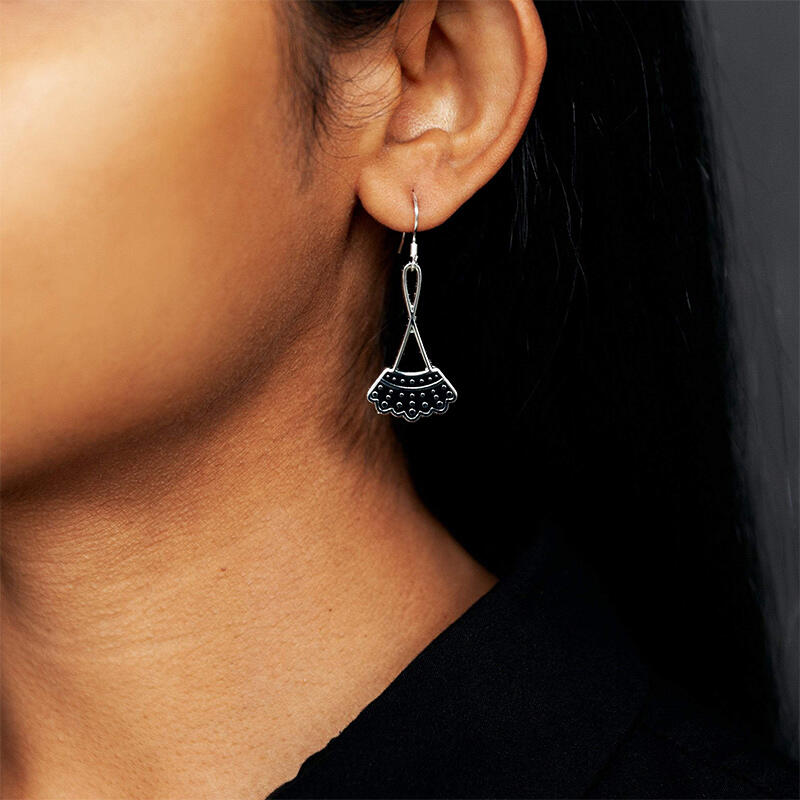 

Earrings Hollow Out Dissent Collar Dangle Drop Earrings in Gold. Size