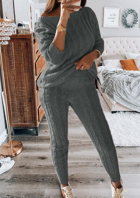 

Two-Piece Sets Long Sleeve Knitted Sweater And Elastic Waist Pants Two-Piece Set in Gray. Size