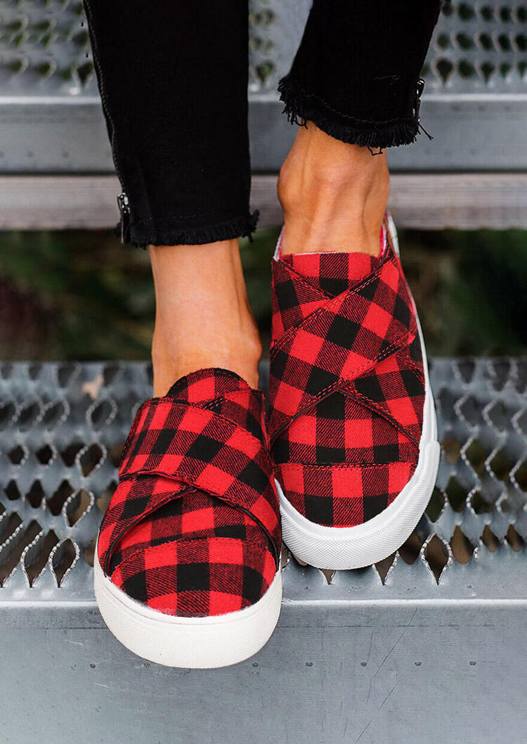 

Buffalo Plaid Slip On Flat Round Toe Sneakers - Red, 486367