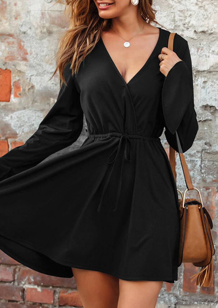 

Mini Dresses Ruffled Drawstring Long Sleeve V-Neck Mini Dress in Black. Size