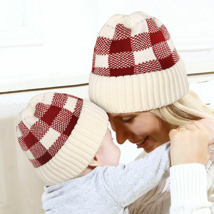 

2Pcs Buffalo Plaid Mother And Baby Knitted Beanie Hat, Black;red, 487371