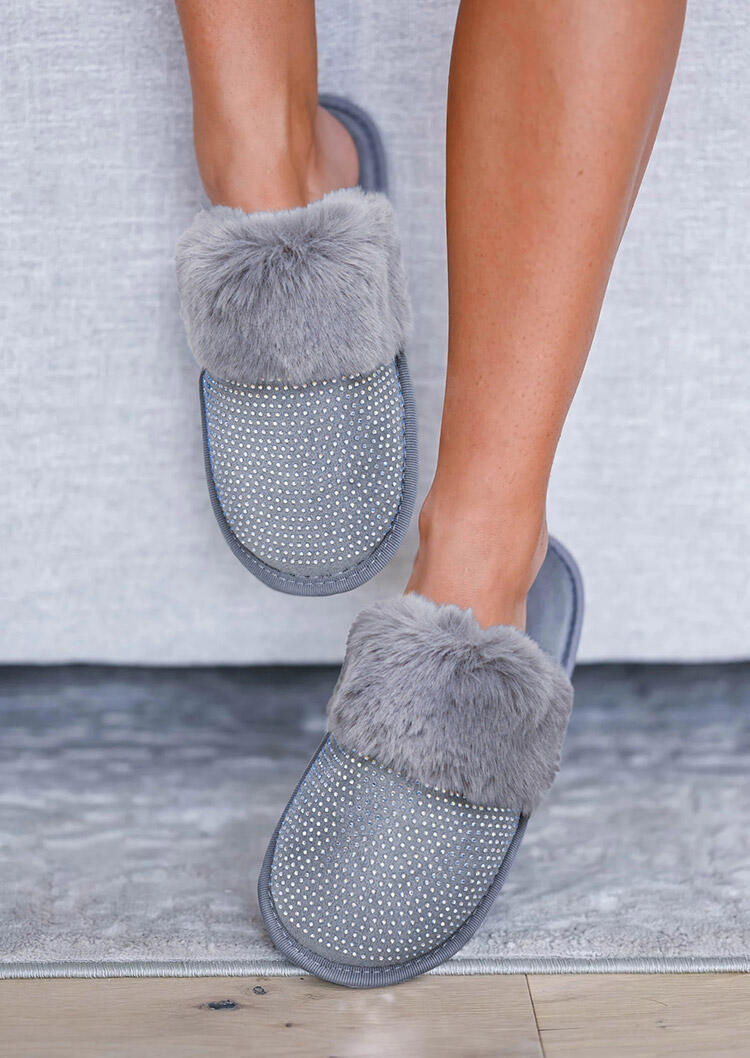 

Slippers Sparkles Rhinestone Plush Warm Flat Slippers in Gray. Size