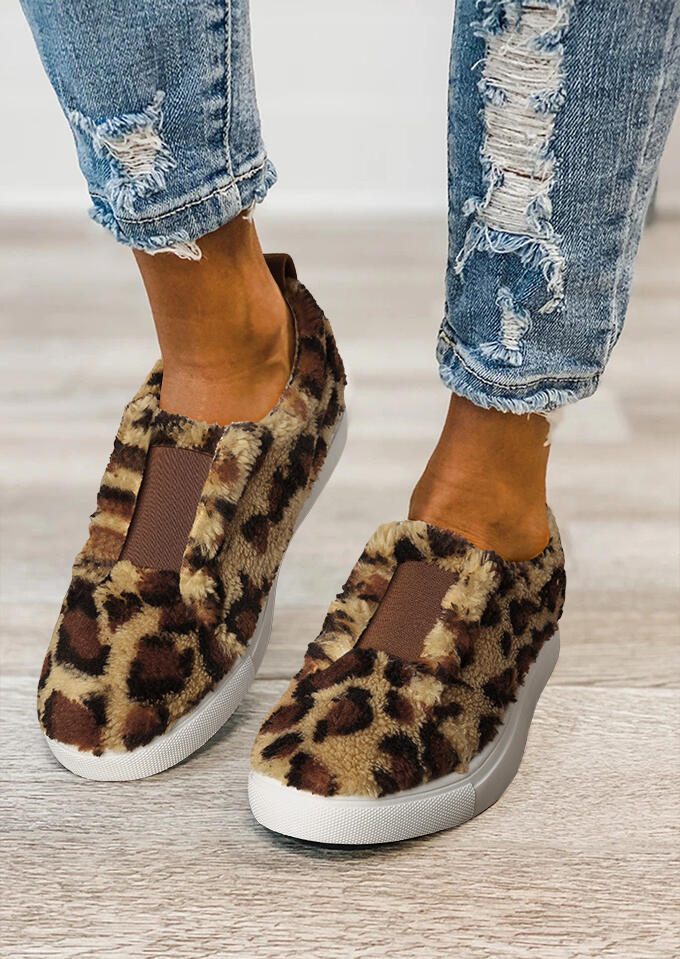 

Sneakers Leopard Plush Warm Slip On Flat Sneakers in Leopard. Size