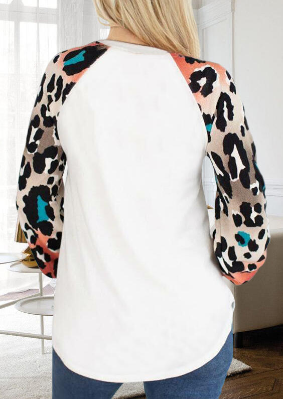 Blouses Colorful Leopard Raglan Sleeve Asymmetric Blouse in White. Size: S
