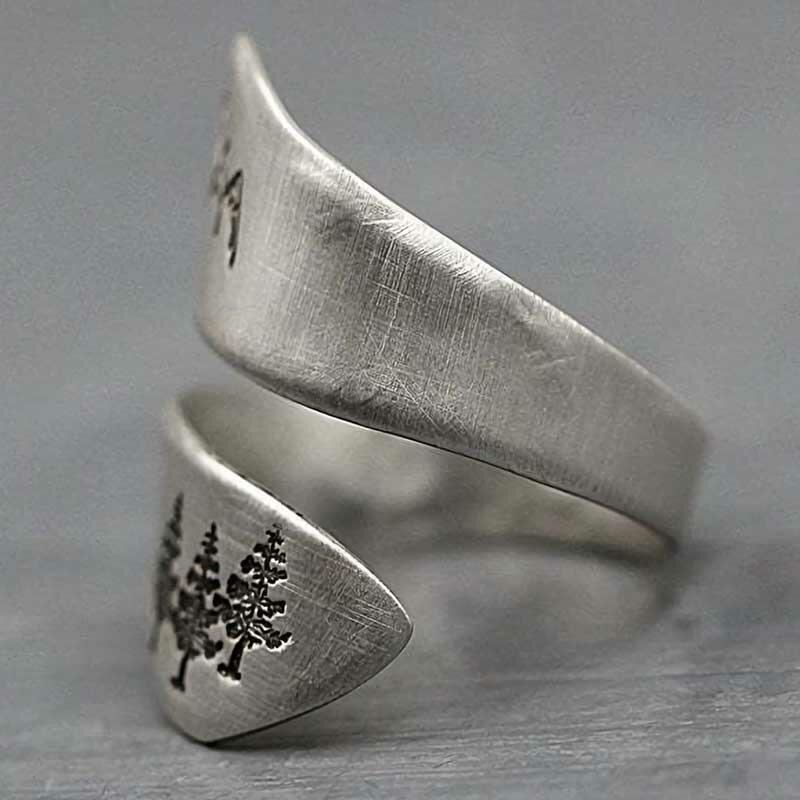 

Rings Vintage Tree Mountain Engraved Wrap Ring in Silver. Size