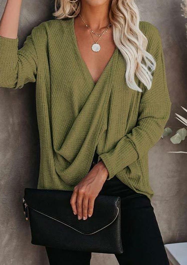 

Blouses Waffle Twist V-Neck Long Sleeve Blouse in Army Green. Size: ,M,XL