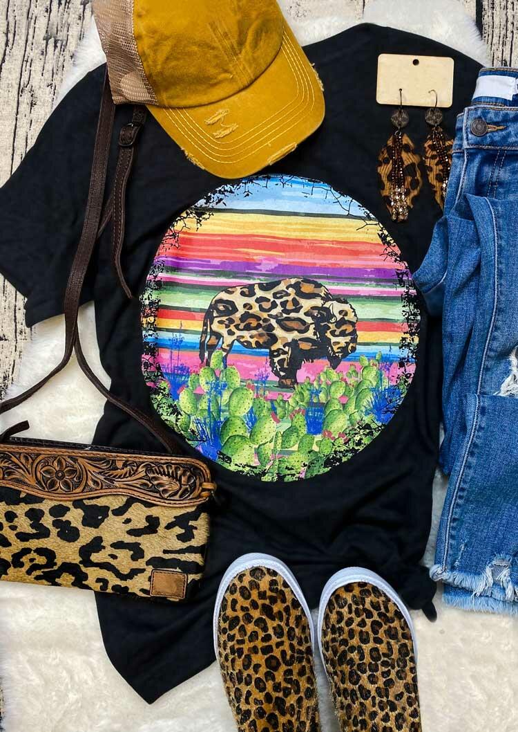 

T-shirts Tees Leopard Roam Wild Bull Serape Striped T-Shirt Tee in Black. Size
