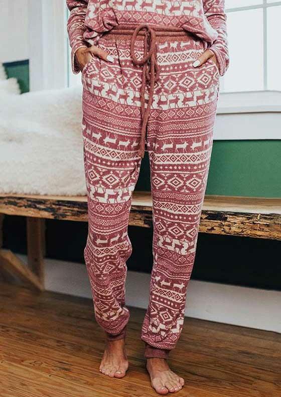 

Sleepwear Reindeer Cowl Neck Blouse And Drawstring Pant Pajamas Set in Pink. Size: ,M,L,XL