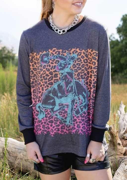 

Sweatshirts Leopard Cowboy Elastic Cuff Pullover Sweatshirt in Gray. Size: S,M,,XL