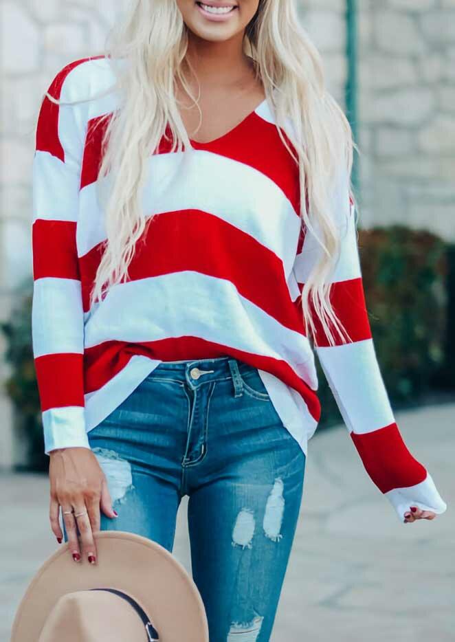 

Blouses Striped V-Neck Long Sleeve Loose Blouse in Stripe. Size