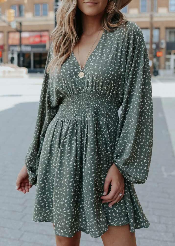 

Mini Dresses Elastic Smocked Waist V-Neck Lantern Sleeve Mini Dress in Green. Size