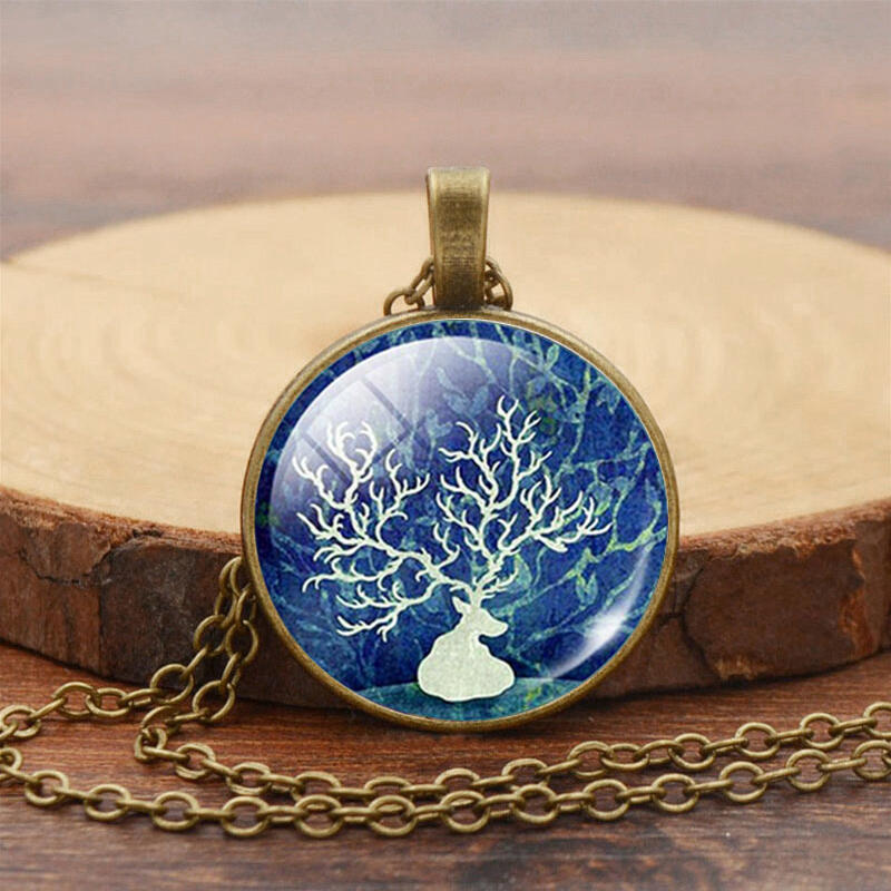 

Necklaces Christmas Reindeer Round Crystal Pendant Necklace in Gold. Size