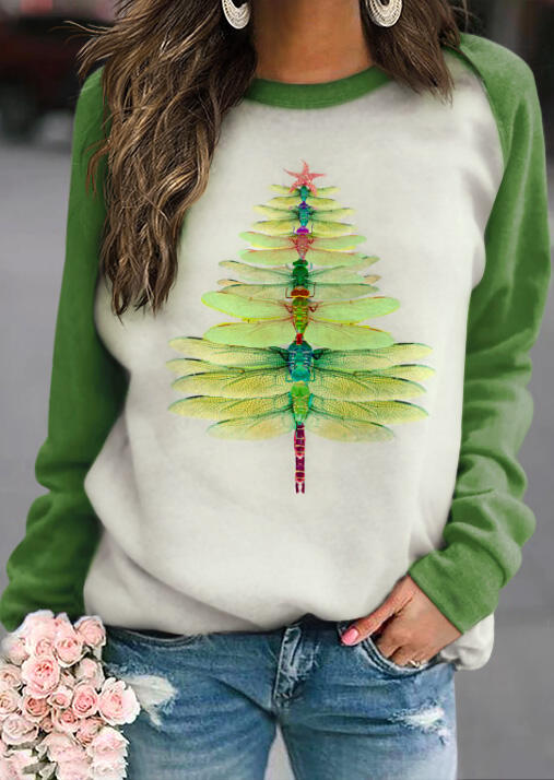 

Blouses Dragonfly Tree Raglan Sleeve Blouse in Green. Size: ,M,XL