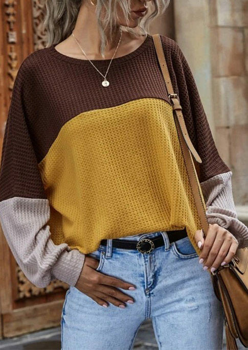 

Blouses Color Block Batwing Sleeve O-Neck Blouse in Multicolor. Size