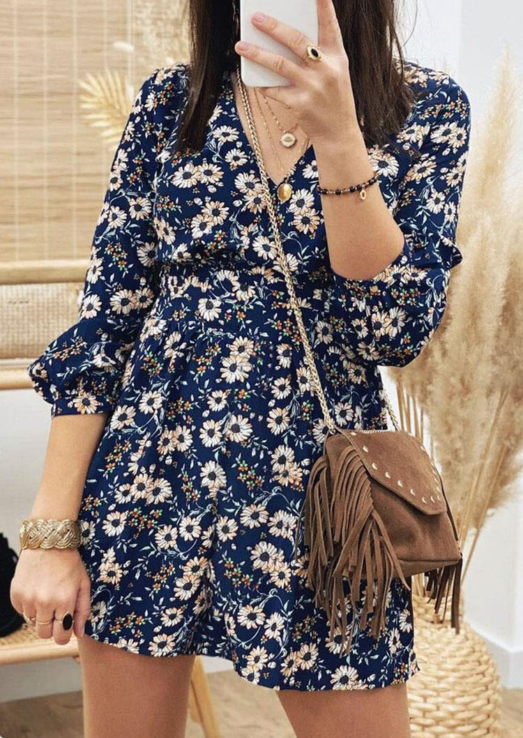 

Mini Dresses Floral Ruffled Zipper V-Neck Mini Dress in Multicolor. Size: ,L