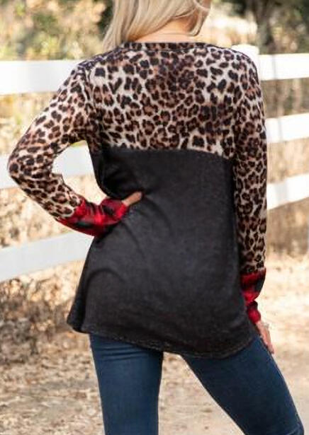 

Blouses Leopard Buffalo Plaid Pocket Long Sleeve Blouse in Multicolor. Size