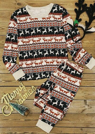 

Two-Piece Sets Christmas Reindeer Blouse And Drawstring Pants Pajamas Set in Multicolor. Size: ,M,L,XL