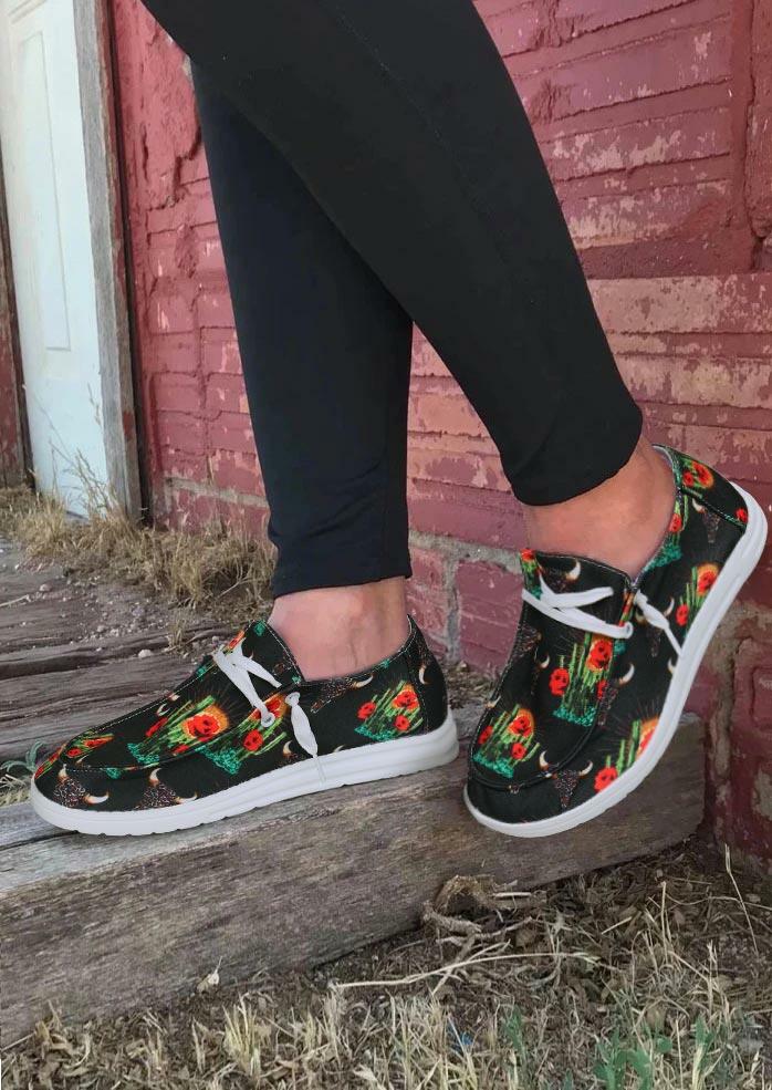 

Sneakers Steer Skull Cactus Lace Up Round Toe Flat Sneakers in Multicolor. Size